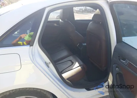 2013 Audi A4 2.0T Premium z USA, uszkodzony, nr VIN WAUFFAFL4DN032066